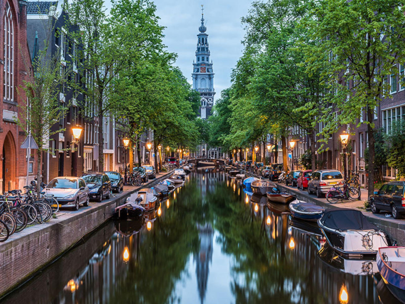 Blick auf einen Kanal in Amsterdam