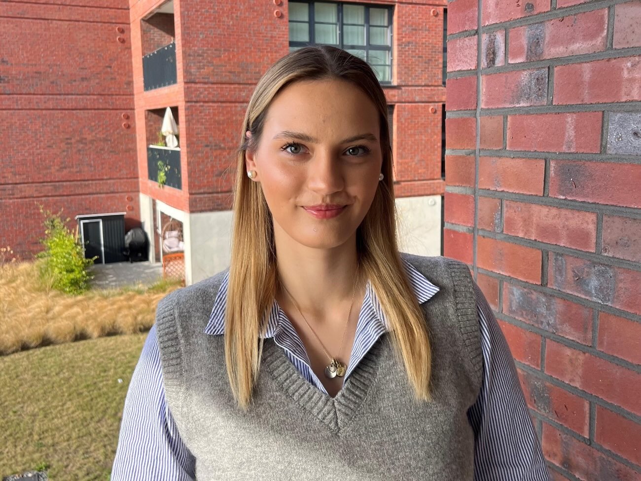 Portrait photo of Lilli Kalvelage