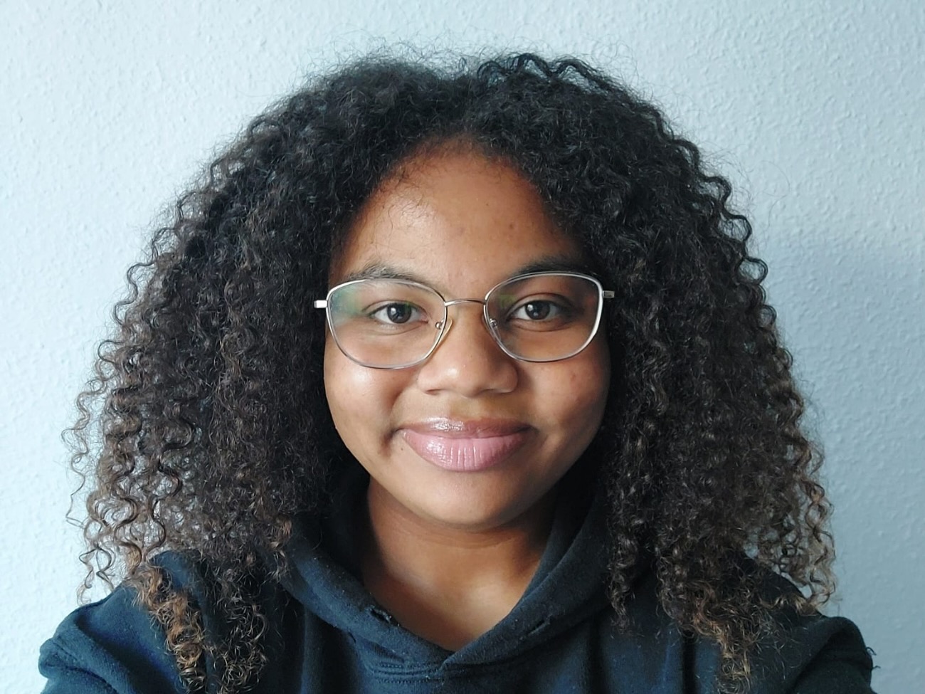 Portrait photo of Zoe Bankole