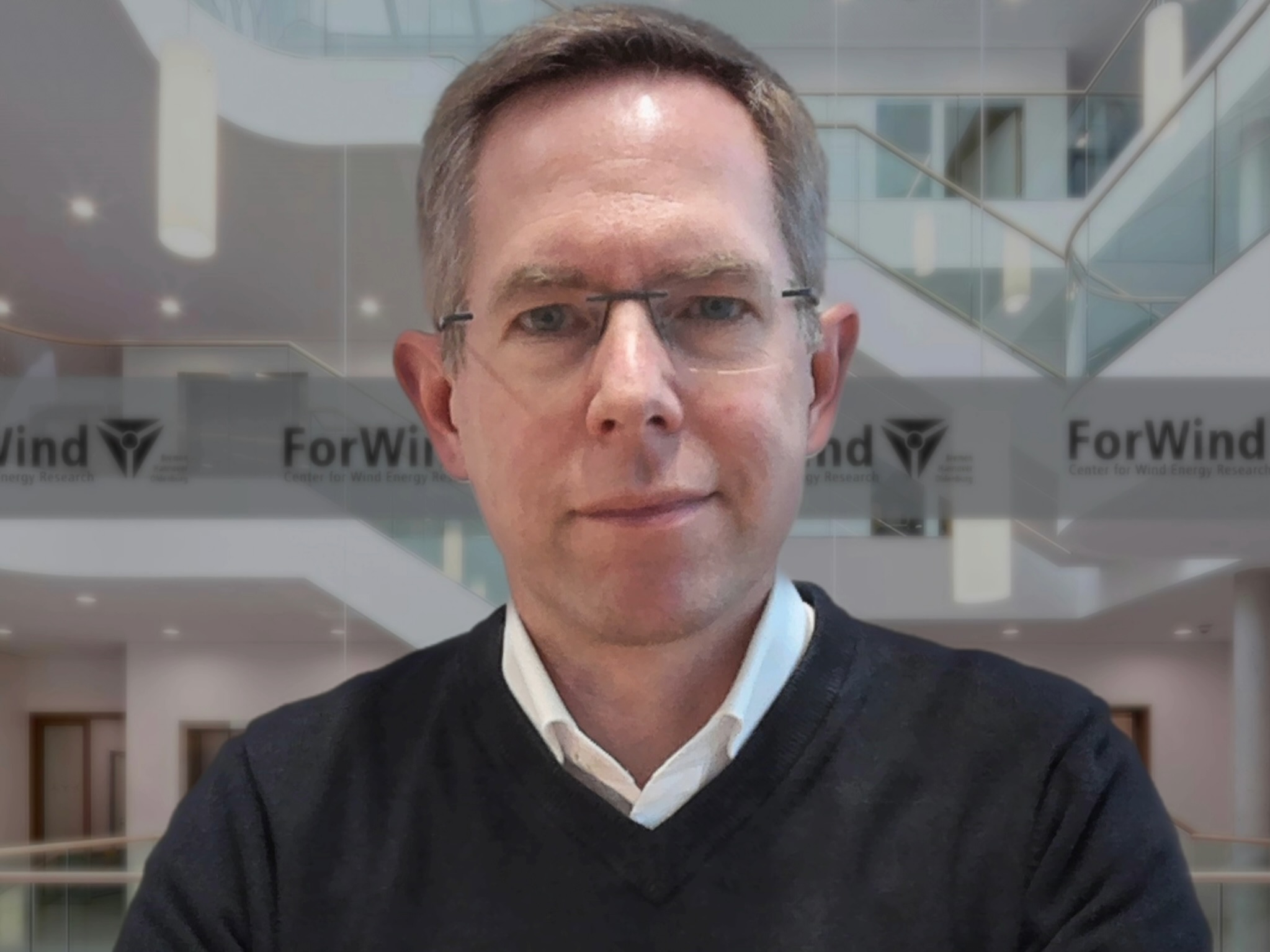 A portrait photo of Stephan Barth.