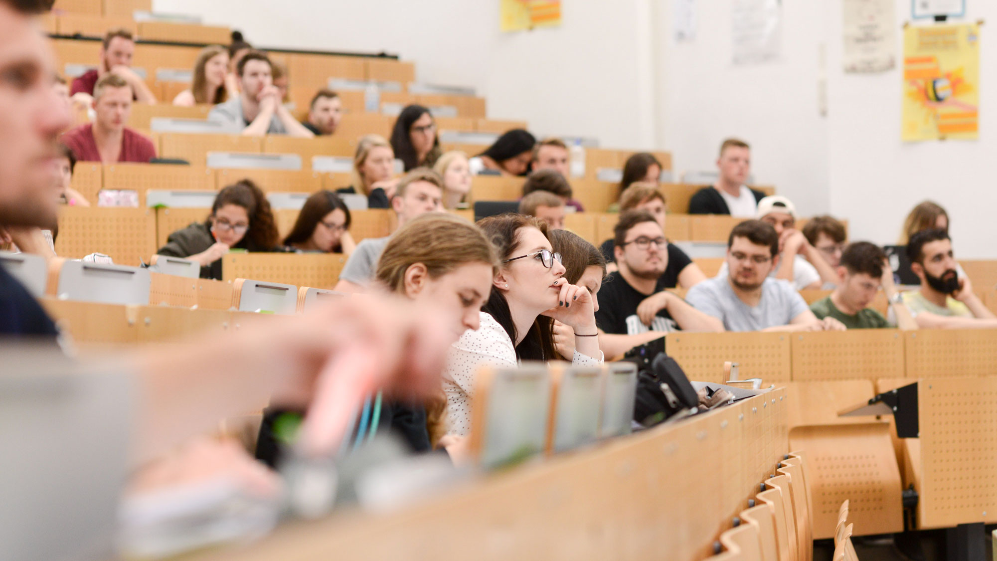 Studierende im Hörsaal